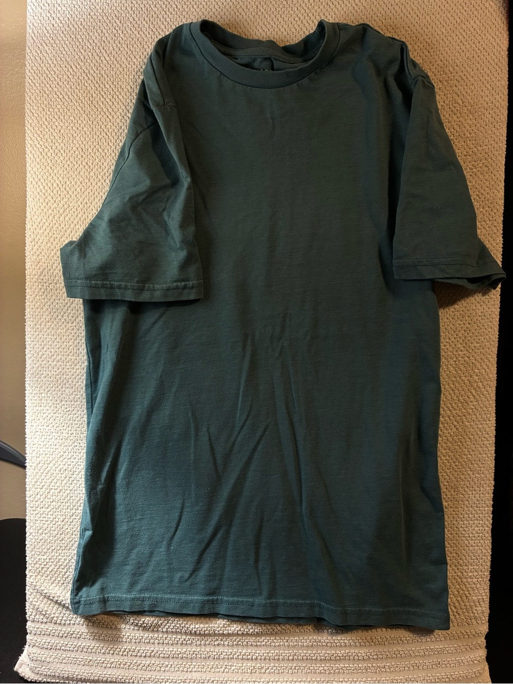 Arizona Jean Company Men's Dark Green Crew Neck Tee